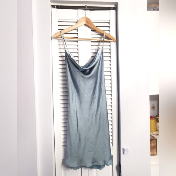 Urban Outfitters satin Blue Judith Dress - Picture 4 of 7